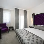 Blueberry Boutique Φετιγιέ