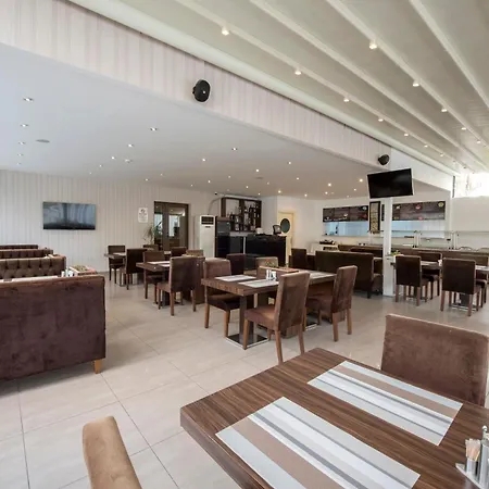 Hotel Blueberry Boutique 4*