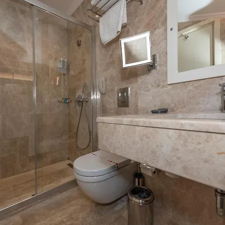 Blueberry Boutique Hotel 4*