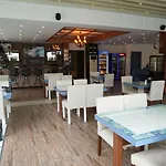 Blueberry Boutique Φετιγιέ