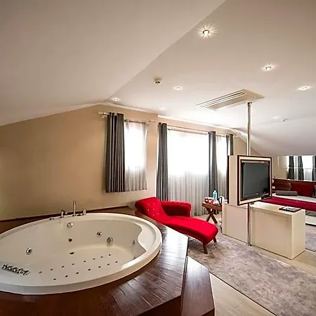 Hotel Blueberry Boutique 4*