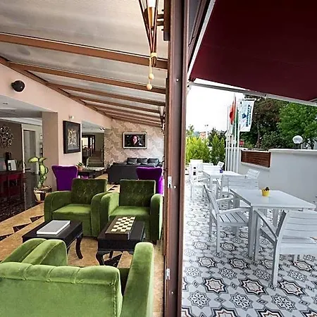 Blueberry Boutique Hotel