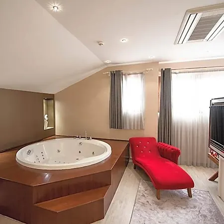 Blueberry Boutique Hotel